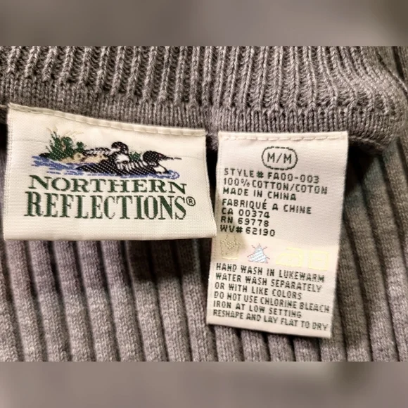 NORTHERN REFLECTIONS Gray Ribbed Cotton Stretch Turtleneck - Size Medium - Picture 3 of 3
